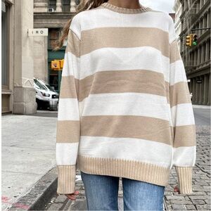 Brandy Melville- BRIANNA COTTON THICK STRIPE
SWEATER